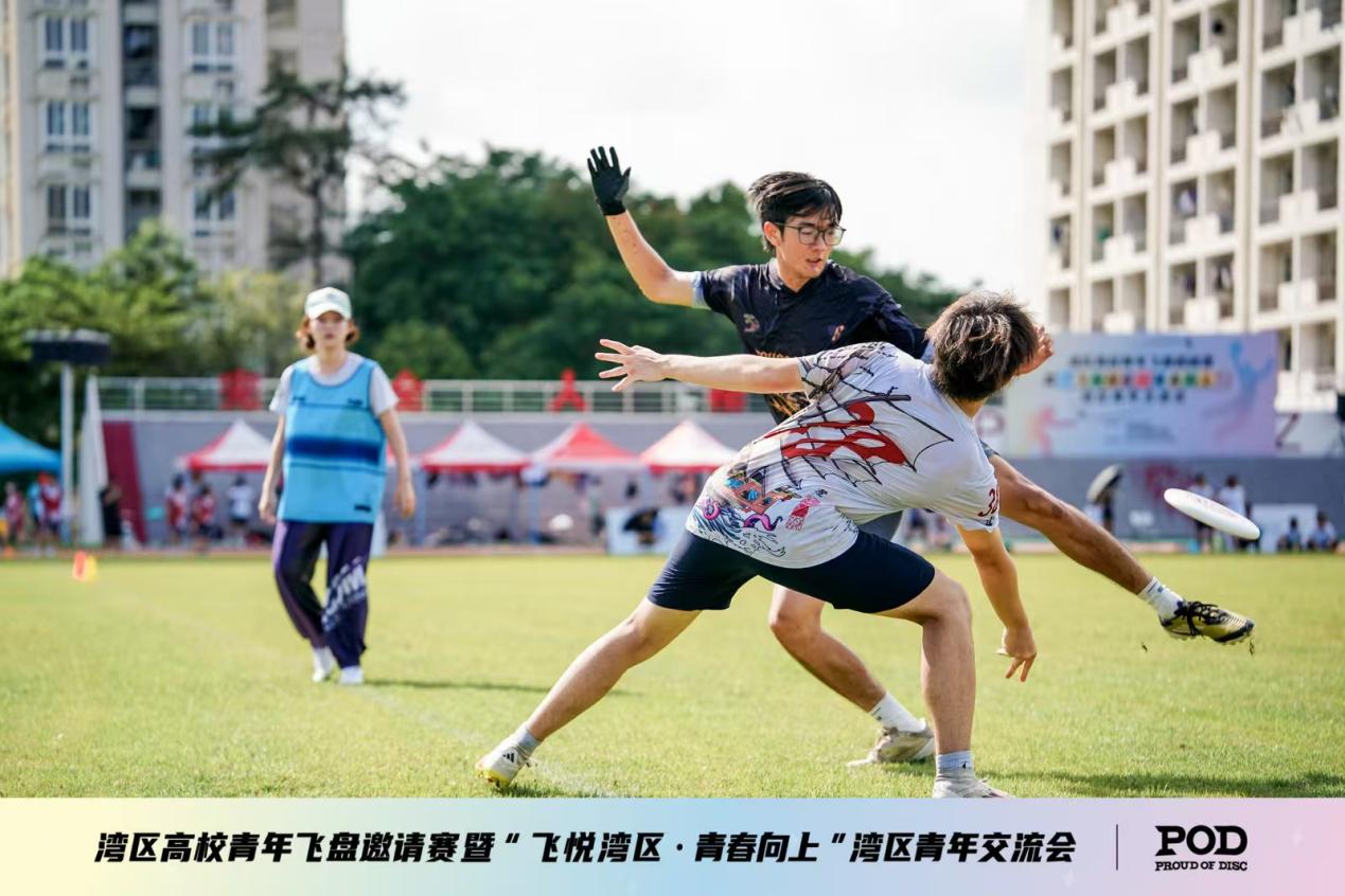 足球运动员AI 生成的内容可能不正确。